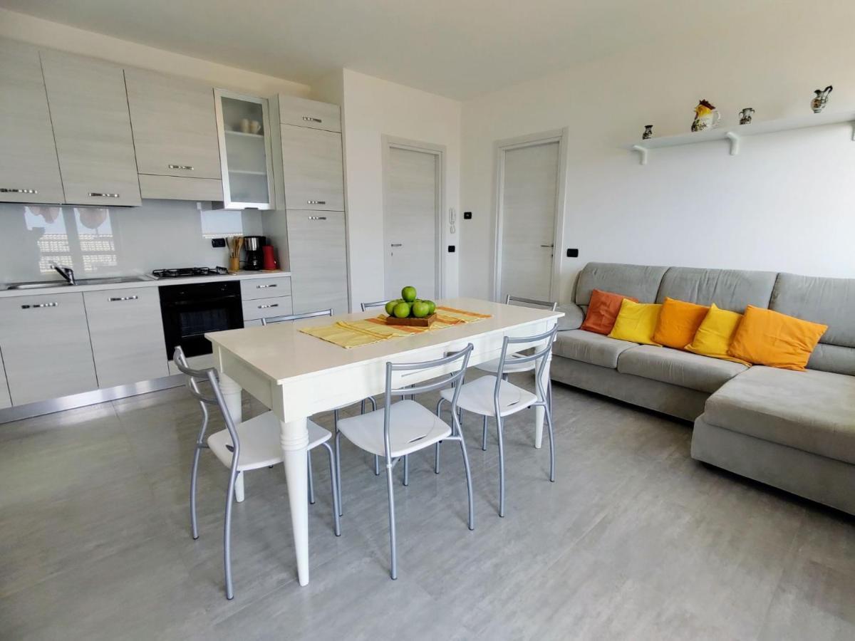 Apartment Alba E Robinia-1 By Interhome Gera Lario Bagian luar foto