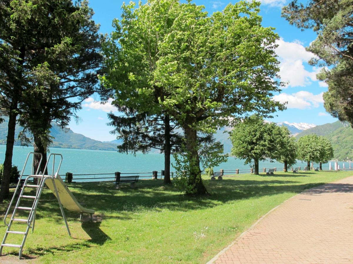 Apartment Alba E Robinia-1 By Interhome Gera Lario Bagian luar foto